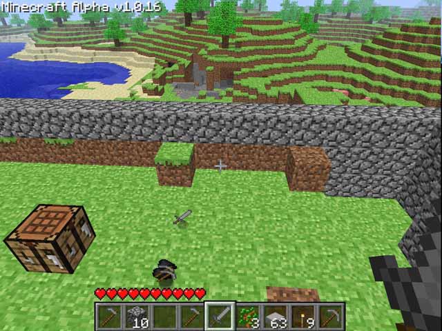 Minecraft alpha Мой дом - моя крепость. Поставив пару факелов на стенах можно спокойно переждать ночь